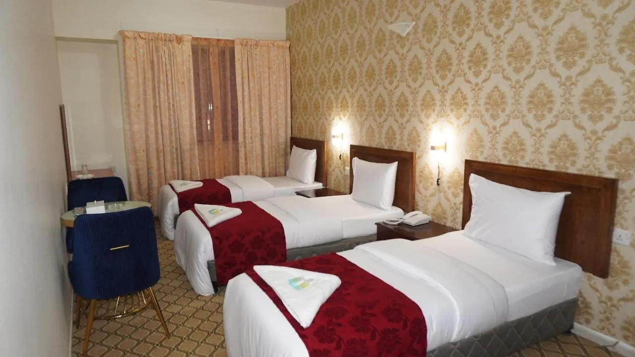 Hotel Sky Iconic Dubaj 0*,