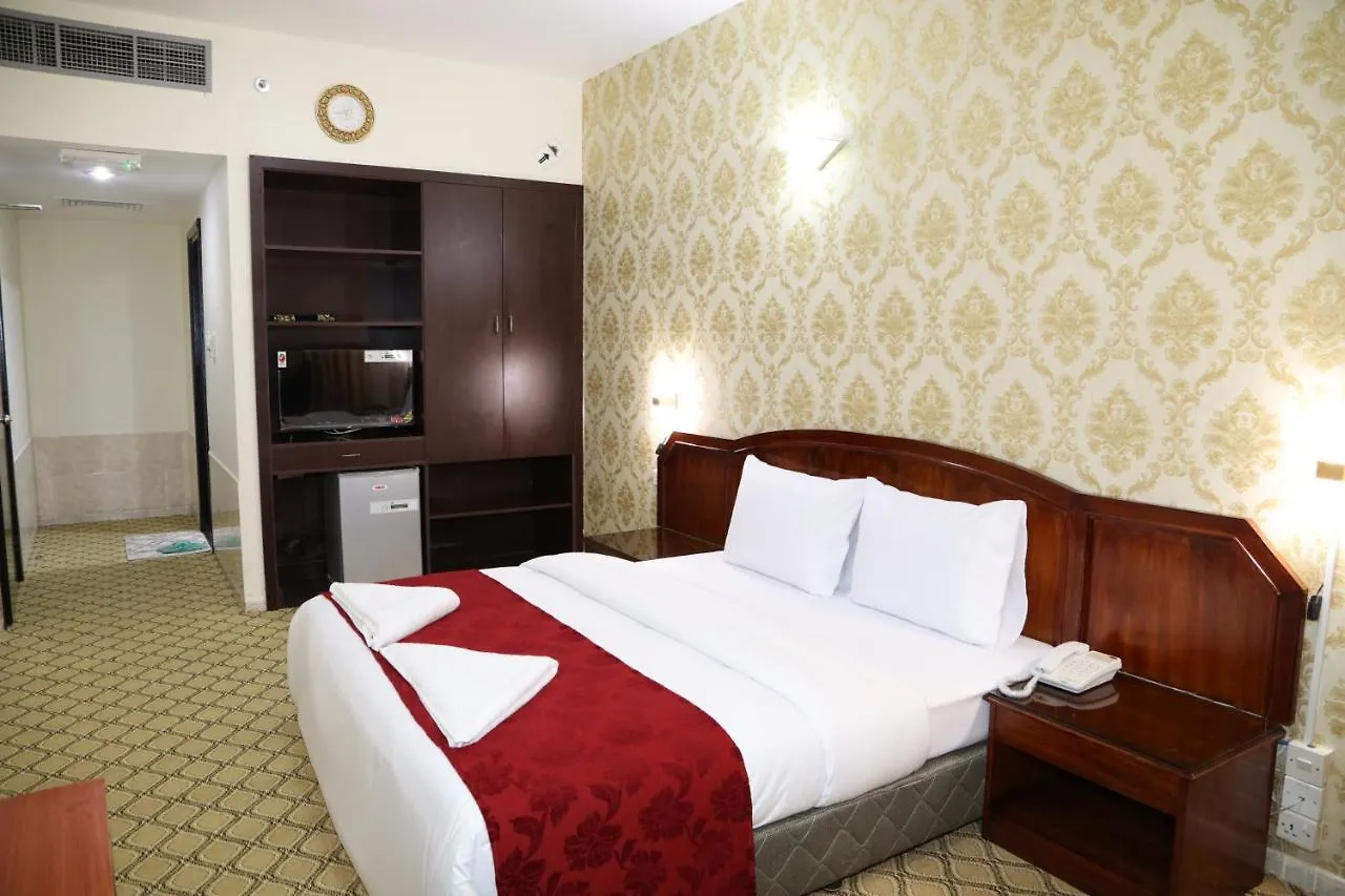 Sky Iconic Hotel Dubai